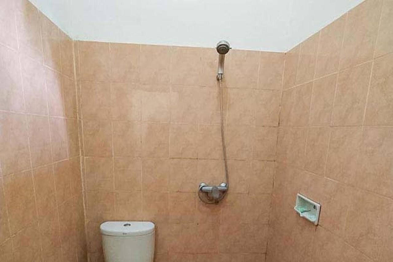 Oka Homestay Mitra Reddoorz Mataram Exteriér fotografie